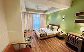 Hotel Ip Swarn Near Anand Vihar Vaishali Ghaziabad